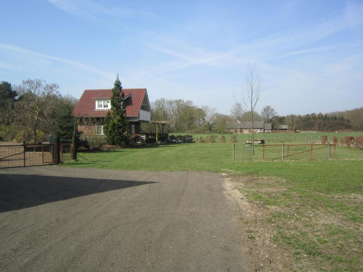 Rural Holiday Home In Well With Garden Knikkerdorp 외부 사진